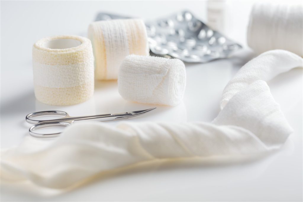 Les compresses hémostatiques dans le sport : prévenir les hémorragies ...